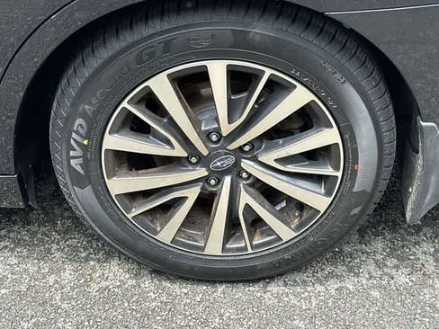 Used 2019 Subaru Legacy 2.5i Premium AWD/4WD image 5