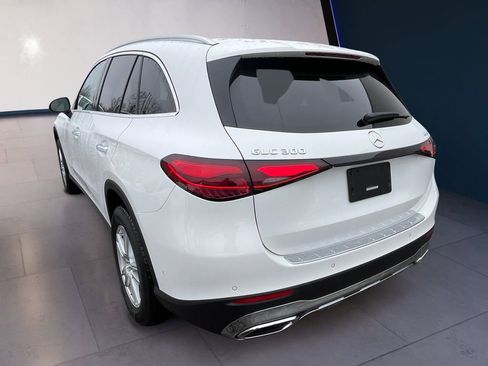 Certified 2023 Mercedes-Benz GLC 300 4MATIC image 3