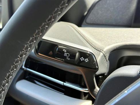 New 2025 Lincoln Navigator L Reserve w/ Jet Appearance Package image 17