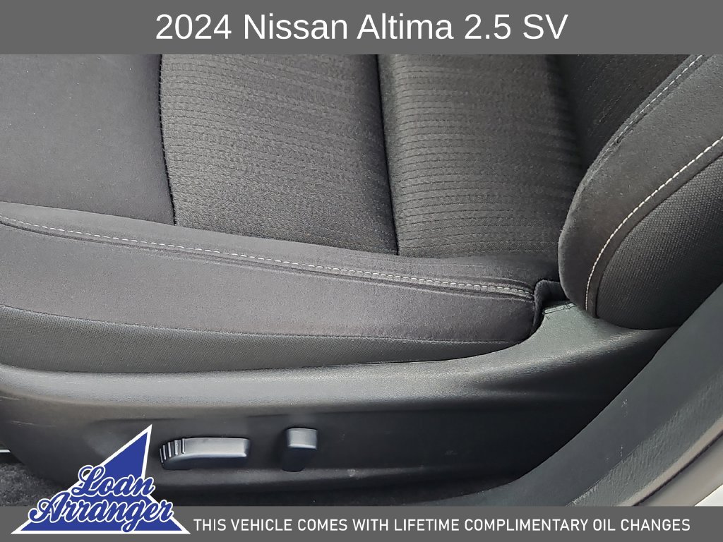 Used 2024 Nissan Altima 2.5 SV FWD image 23
