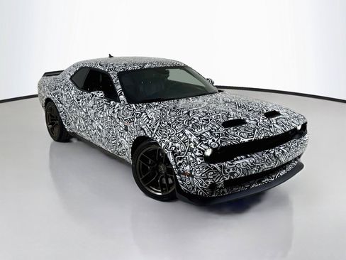 Used 2022 Dodge Challenger SRT Hellcat RWD image 39