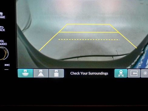 Used 2025 Honda Pilot EX-L image 27