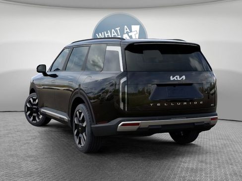 New 2027 Kia Telluride S w/ Towing Package AWD/4WD image 4