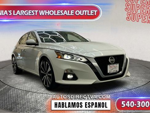 Used 2022 Nissan Altima 2.5 Platinum image 2