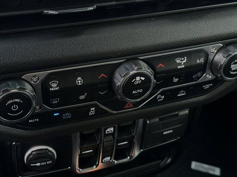 New 2024 Jeep Wrangler Unlimited w/ Convenience Group AWD/4WD image 15