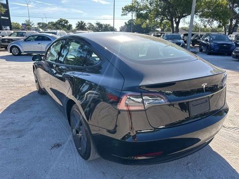 Used 2023 Tesla Model 3 Standard Range RWD image 3