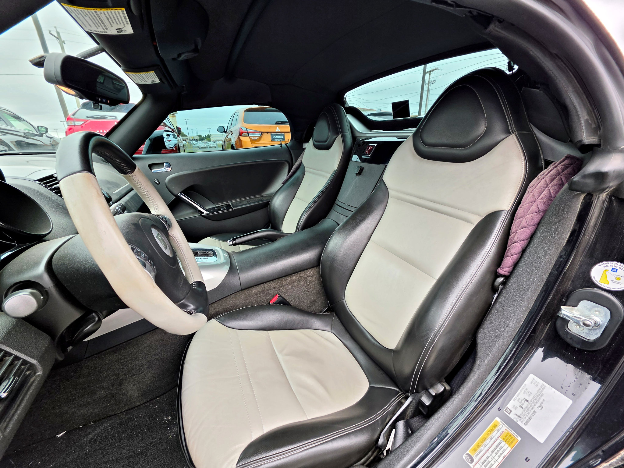 Used 2008 Saturn Sky Carbon Flash RWD image 4