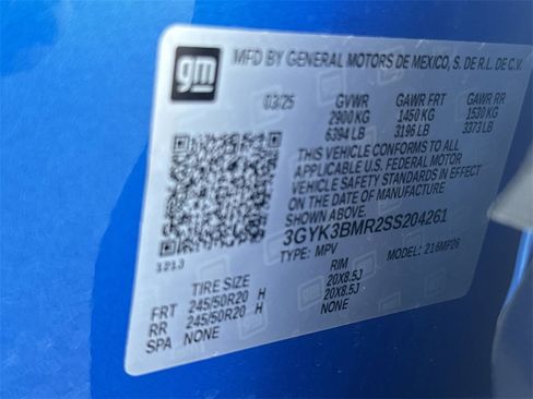 New 2025 Cadillac Optiq Luxury 1 image 38