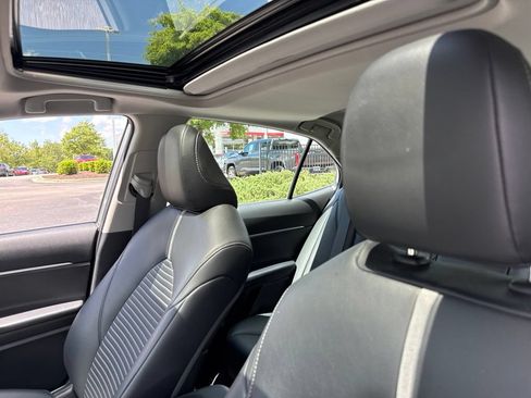 Used 2019 Toyota Camry SE w/ Audio Package FWD image 8