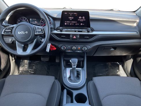 Used 2024 Kia Forte LXS FWD image 8