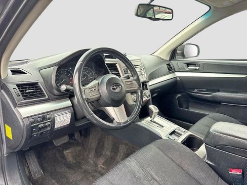 Used 2011 Subaru Legacy 2.5i Premium w/ All-Weather Pkg image 9