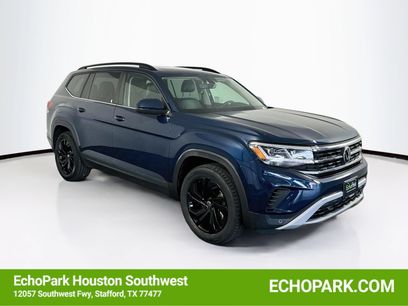 Used 2022 Volkswagen Atlas SE w/ Panoramic Sunroof Package