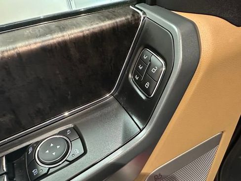 Used 2023 Ford F150 Lariat w/ Equipment Group 502A High image 7