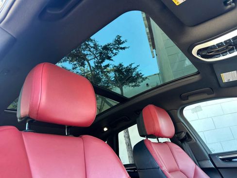 Used 2021 Porsche Macan S image 18