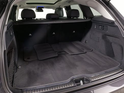 Used 2024 Mercedes-Benz GLC 300 4MATIC image 51