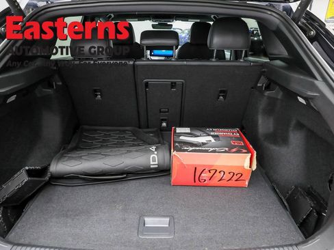 Used 2023 Volkswagen ID.4 Pro S image 9