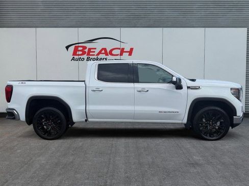 Used 2023 GMC Sierra 1500 SLT w/ SLT Premium Package AWD/4WD image 9