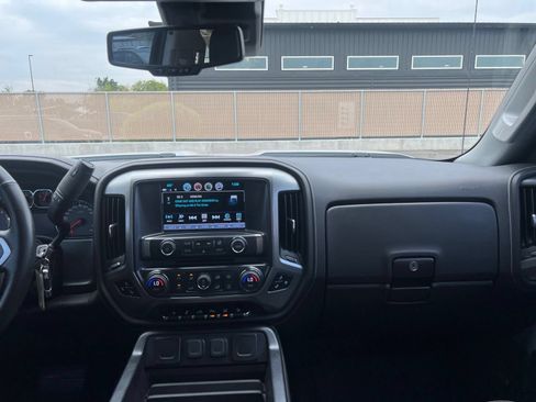 Used 2018 Chevrolet Silverado 2500 LTZ w/ Vortec Plus Package AWD/4WD image 16
