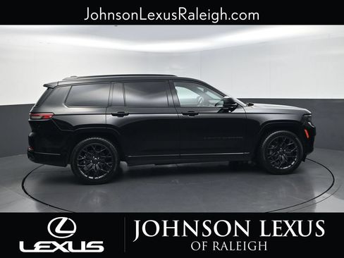 Used 2024 Jeep Grand Cherokee L Summit w/ Advanced Protech Group IV AWD/4WD image 6