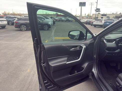 Used 2021 Toyota RAV4 XLE w/ XLE Grade Weather Package image 11