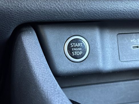 Certified 2023 Nissan Rogue SV image 25