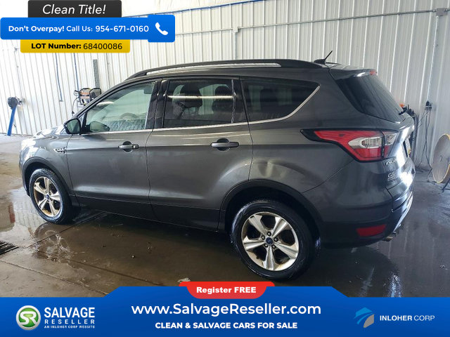 Used 2017 Ford Escape SE w/ Equipment Group 201A FWD image 3