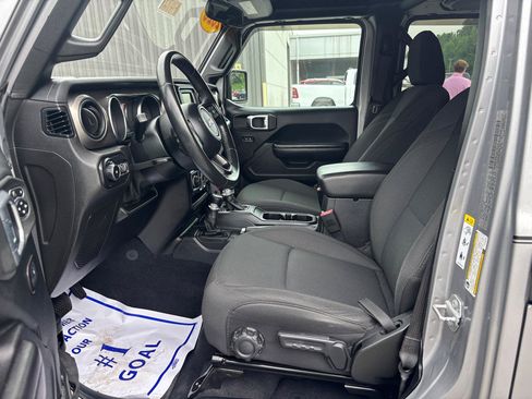 Used 2020 Jeep Wrangler Unlimited Sport S AWD/4WD image 9