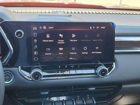 New 2025 GMC Canyon Elevation w/ Technology Package image 17