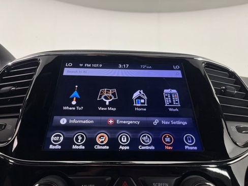 Used 2019 Jeep Grand Cherokee Limited AWD/4WD image 30