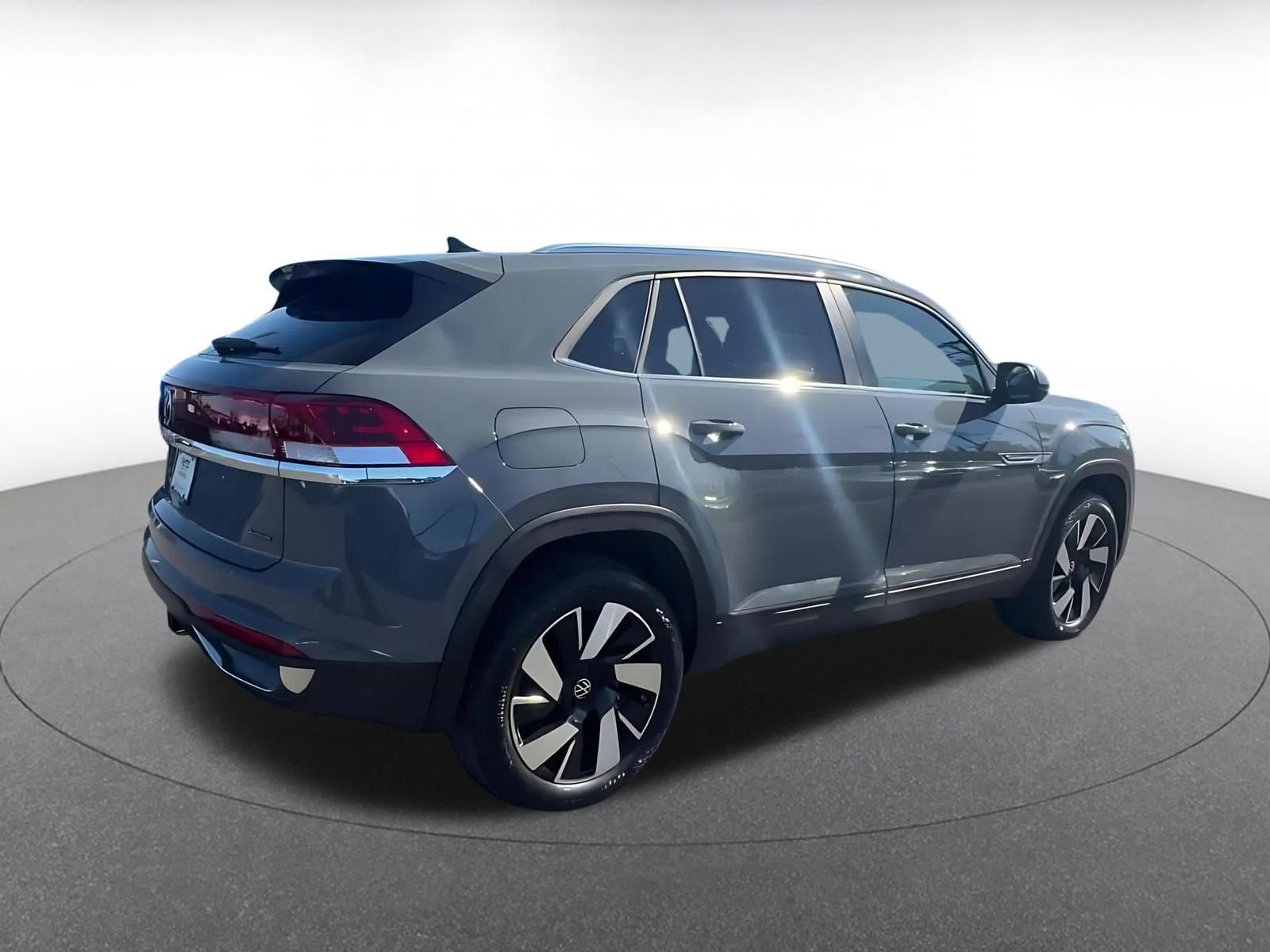 Used 2026 Volkswagen Atlas Cross Sport SE AWD/4WD image 14