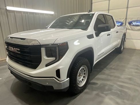 Used 2024 GMC Sierra 1500 Pro w/ Trailering Package AWD/4WD image 4