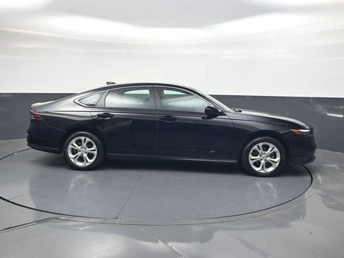 Used 2023 Honda Accord LX image 3