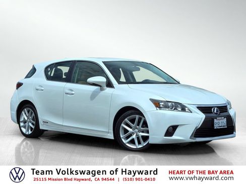 Used 2016 Lexus CT 200h FWD image 1