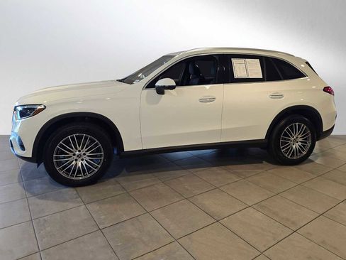 Used 2025 Mercedes-Benz GLC 300 image 6