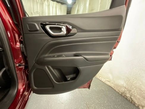 Used 2022 Jeep Compass High Altitude AWD/4WD image 24