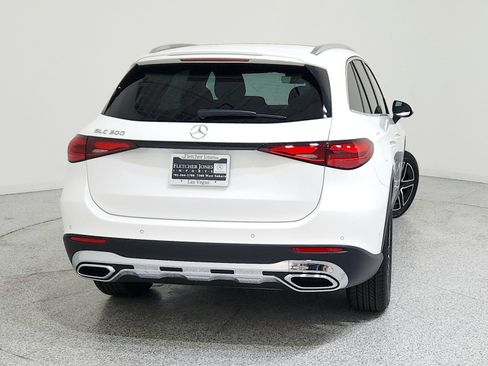 New 2026 Mercedes-Benz GLC 300 image 2