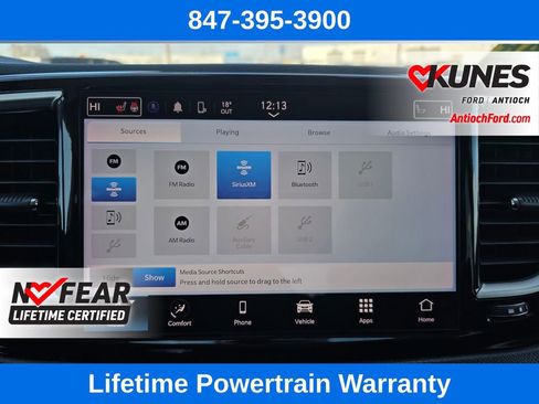 Used 2024 Chrysler Pacifica Touring-L image 49