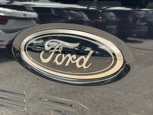 Used 2025 Ford F250 Lariat w/ Lariat Ultimate Package AWD/4WD image 9