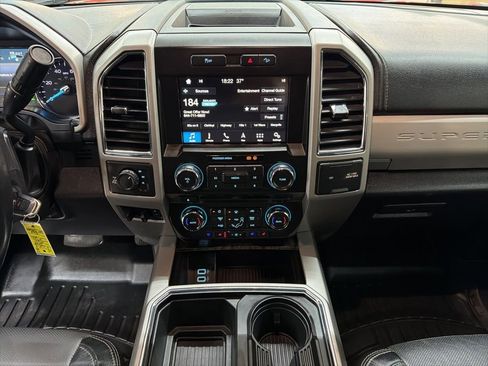 Used 2018 Ford F250 Lariat w/ Chrome Package image 47