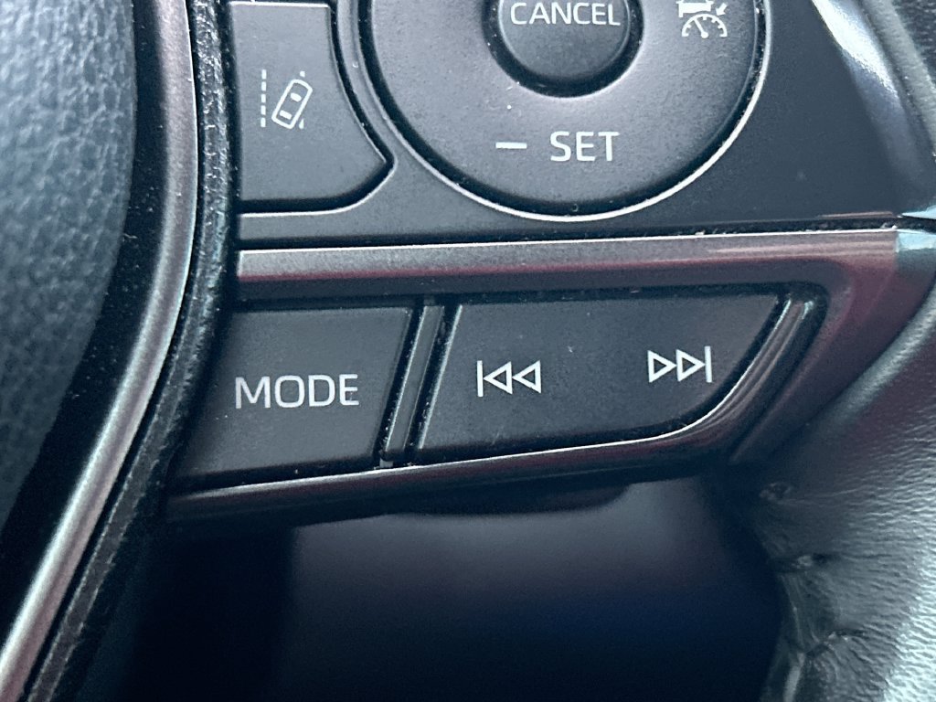 Used 2022 Toyota Camry XSE w/ Navigation Package FWD image 17