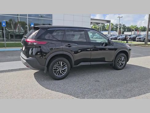 Used 2023 Nissan Rogue S FWD image 34