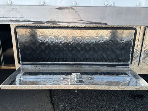 Used 2023 Ford E-450 and Econoline 450 Super Duty w/ Power Windows & Locks Group image 15