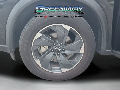 Used 2024 Nissan Rogue SV AWD/4WD image 32