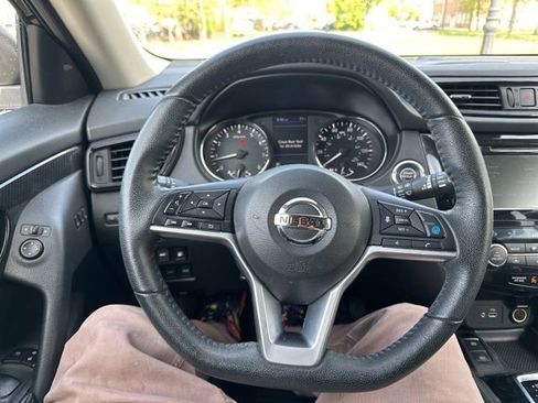 Used 2019 Nissan Rogue SL image 38