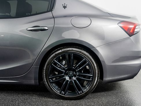 Used 2023 Maserati Ghibli Modena Q4 image 14