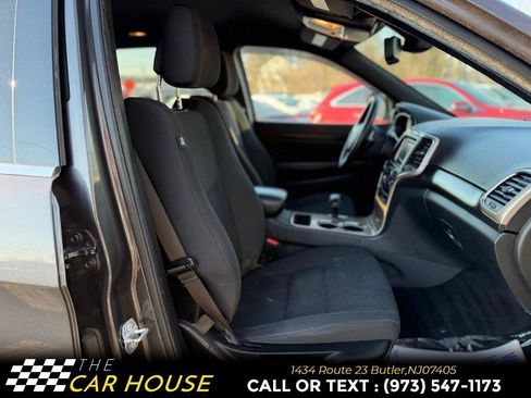 Used 2014 Jeep Grand Cherokee Laredo w/ Quick Order Package 23E AWD/4WD image 21