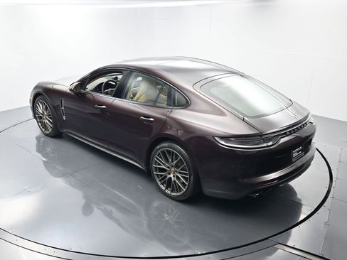 Used 2023 Porsche Panamera Platinum Edition image 39