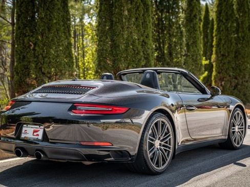 Used 2019 Porsche 911 Carrera RWD image 14