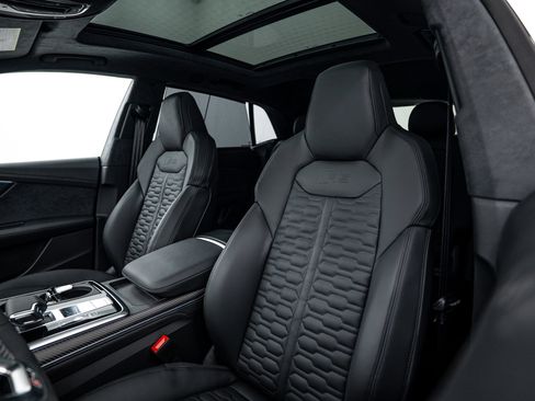 New 2026 Audi RS Q8 performance image 18