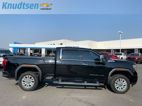 Used 2020 GMC Sierra 2500 Denali w/ Technology Package AWD/4WD image 8